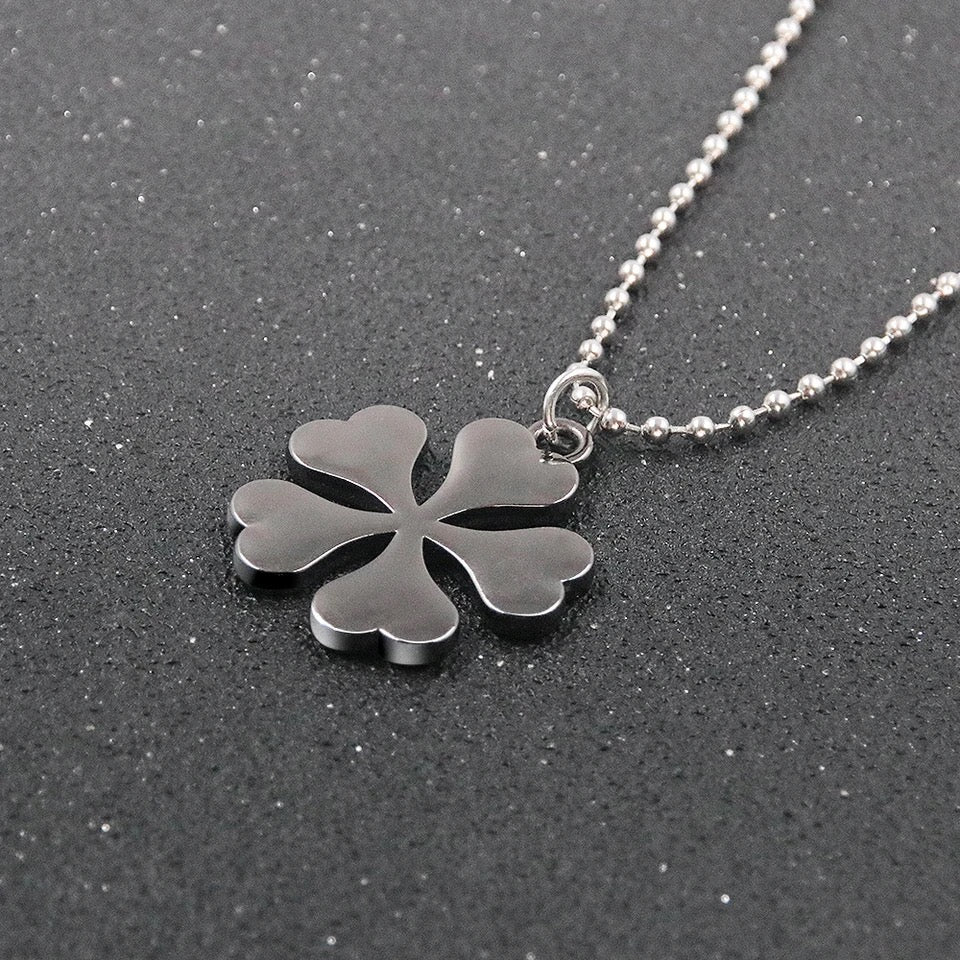 5 leaf clover necklace